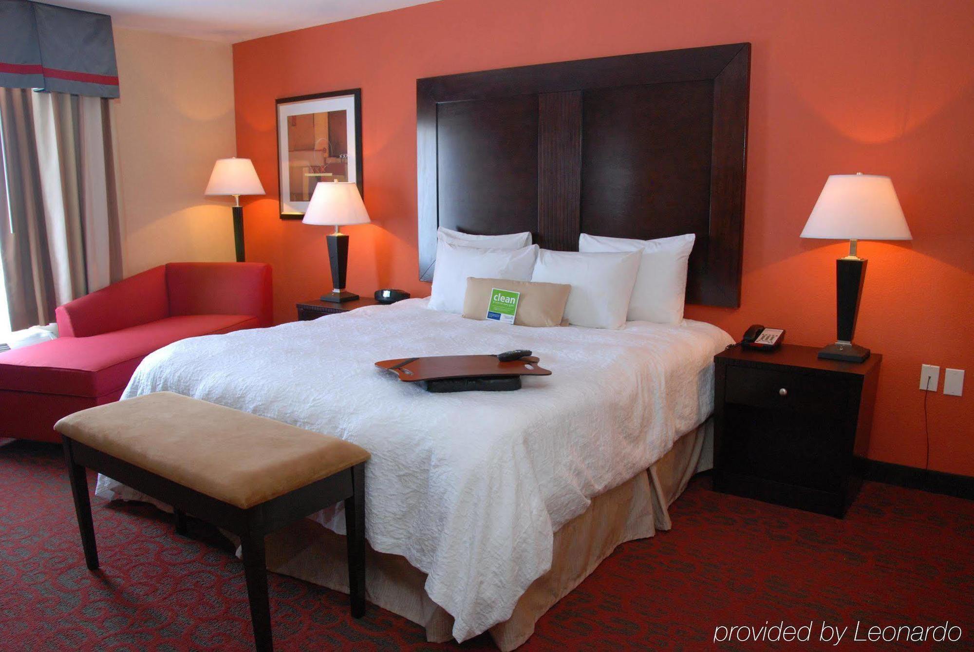Hotel Hampton & Phenix City- Columbus Area 3*